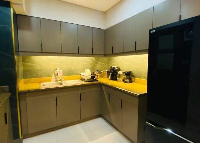 Appartement Stylish & Spacious Place Near Bgc Fast Wi-fi *