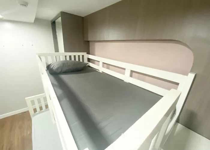Appartement Stylish & Spacious Place Near Bgc Fast Wi-fi