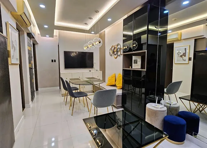 Stylish & Spacious Place Near Bgc Fast Wi-fi *